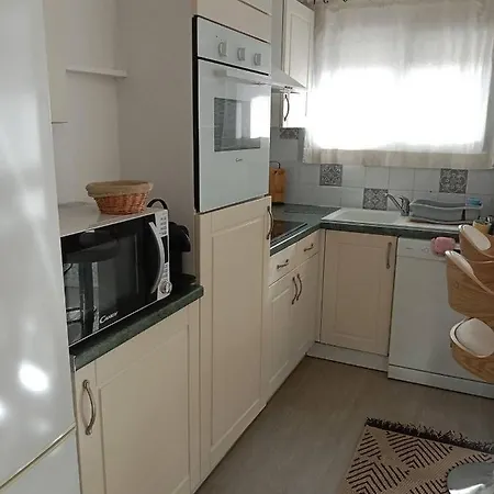 T2 Proche - 4neulo12 One Bedroom Flat דירה